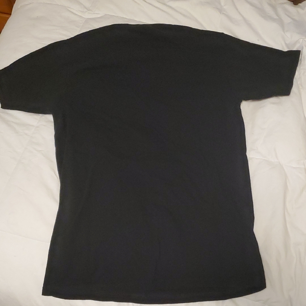 DONATING SOON Tiny Rick T-shirt - Picture 4 of 4